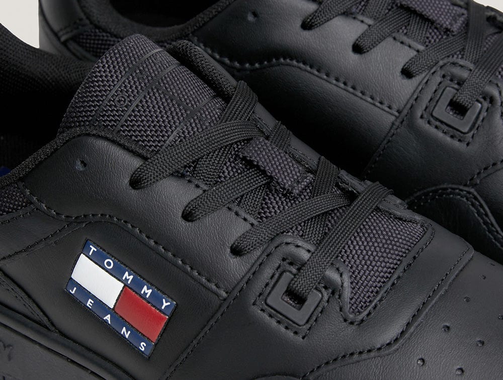 Zapatilla Tommy Retro Basket Ess Triple Mujer Negro