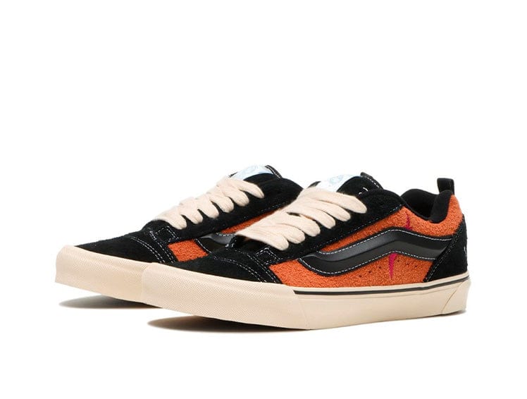 Zapatilla Vans Knu Skool (Disney) Unisex Negro