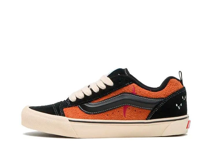Zapatilla Vans Knu Skool (Disney) Unisex Negro