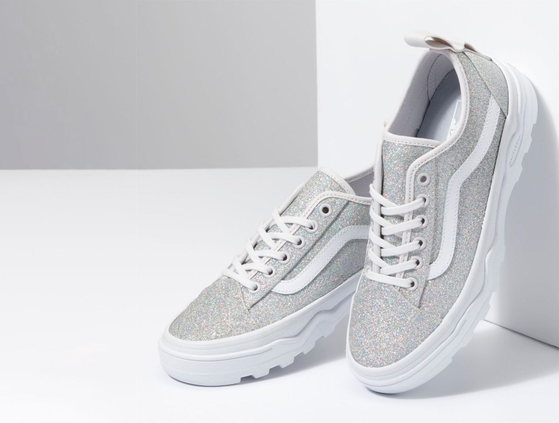 Zapatilla Vans Sentry Old Skool (Lurex Glitter) Mujer Gris