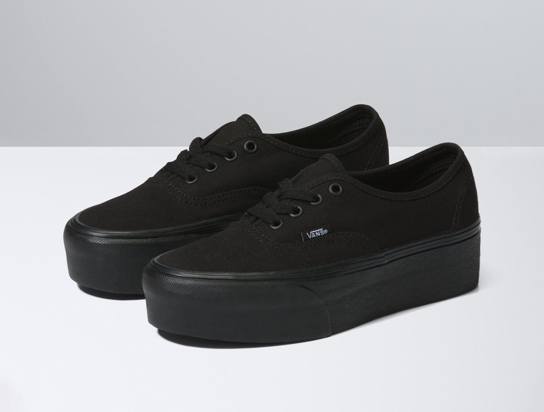 Zapatilla Vans Authentic Stackform (Canvas) Mujer Negro
