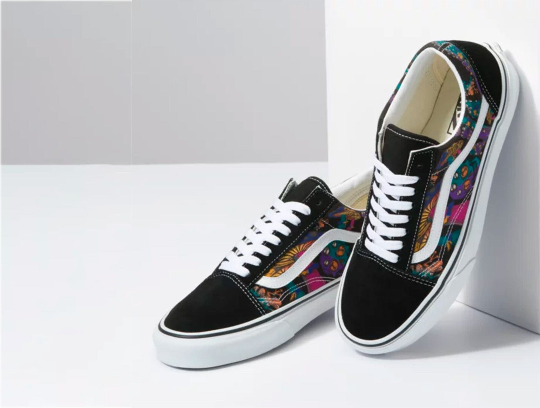 Zapatilla Vans Old Skool Trippy Drip Mujer Negro