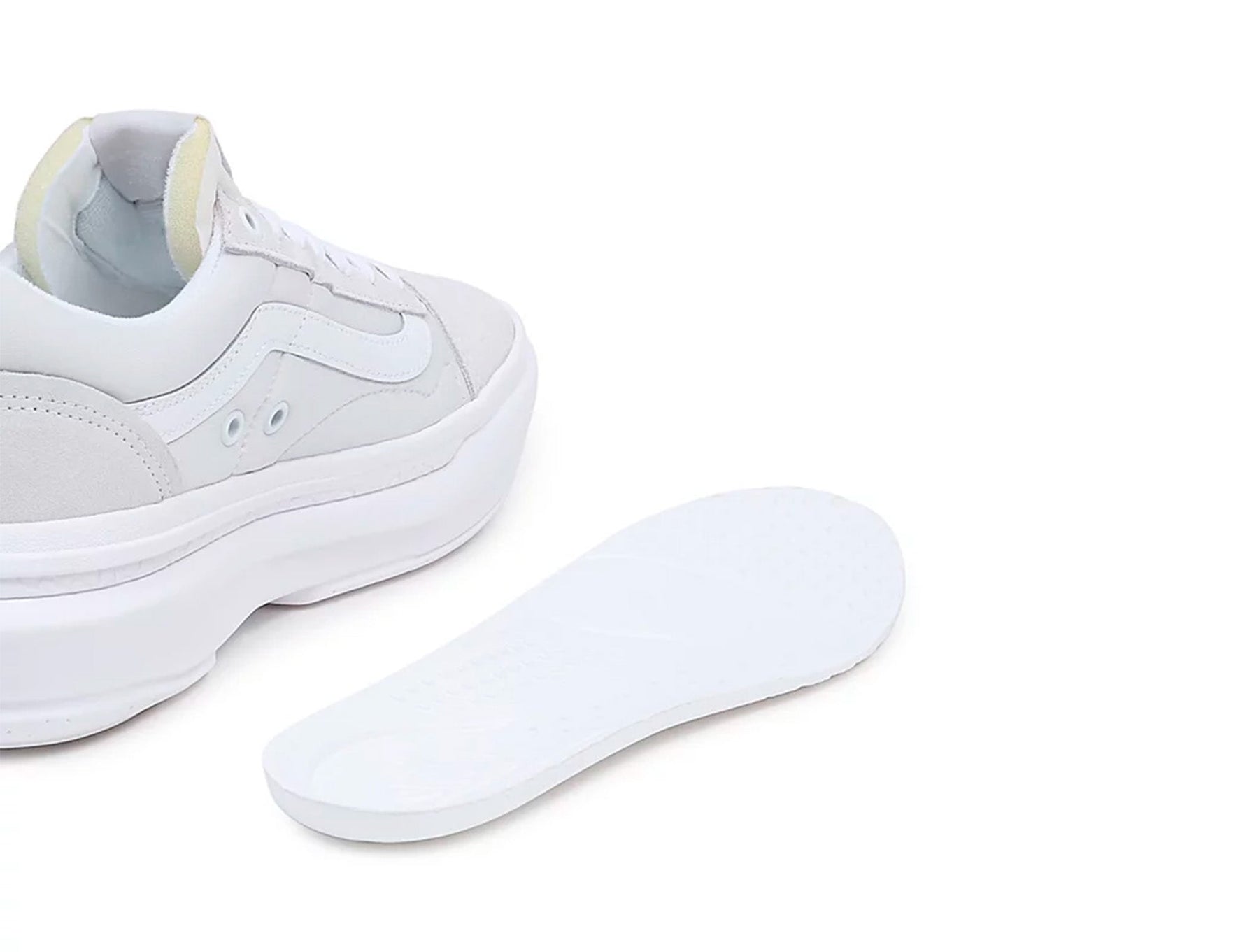 Zapatilla Vans Old Skool Overt Cc Mujer Gris