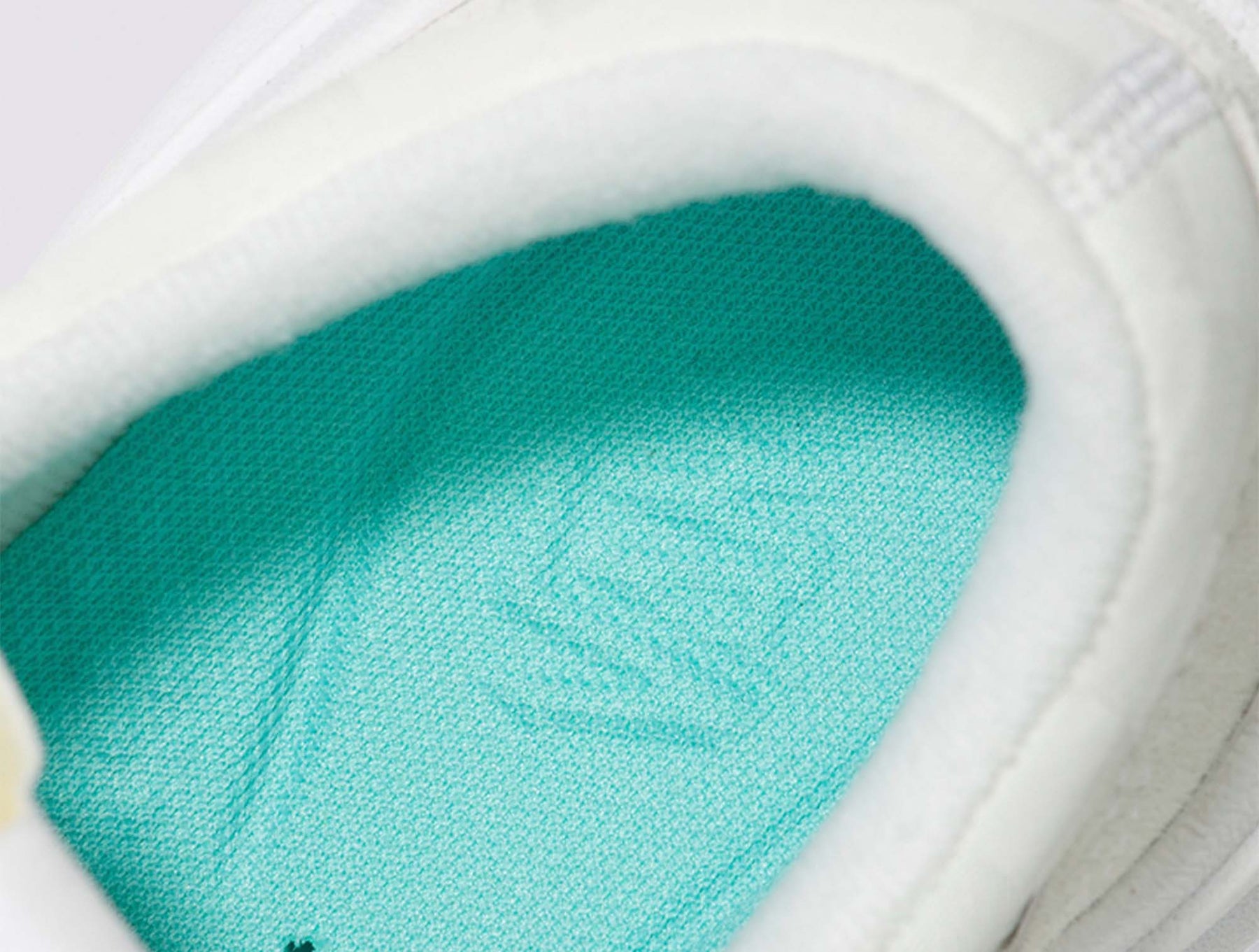 Zapatilla Vans Old Skool Overt Mujer Blanco