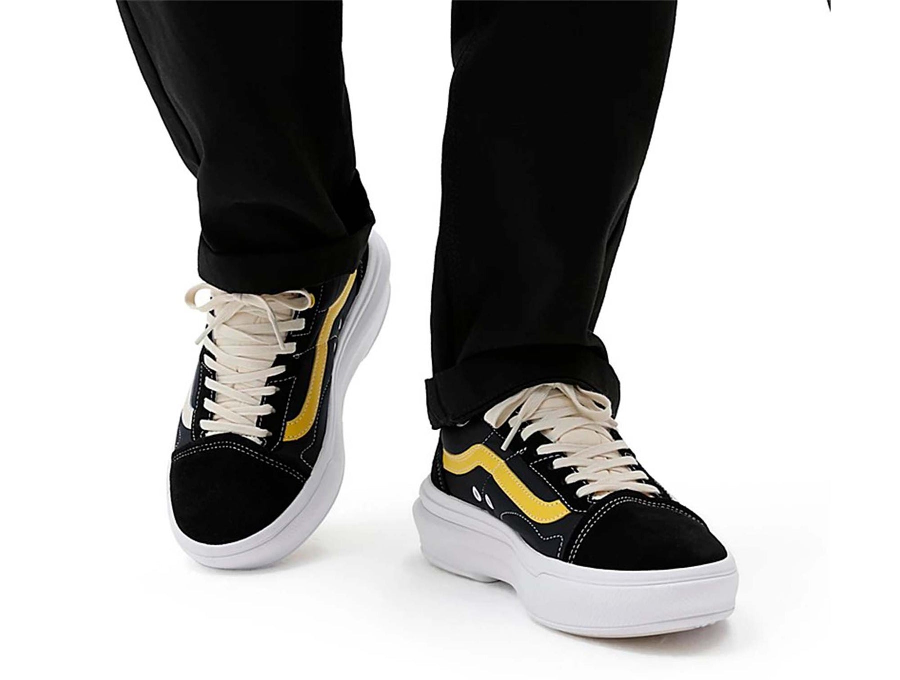 Zapatilla Vans Old Skool Overt Mujer Negro