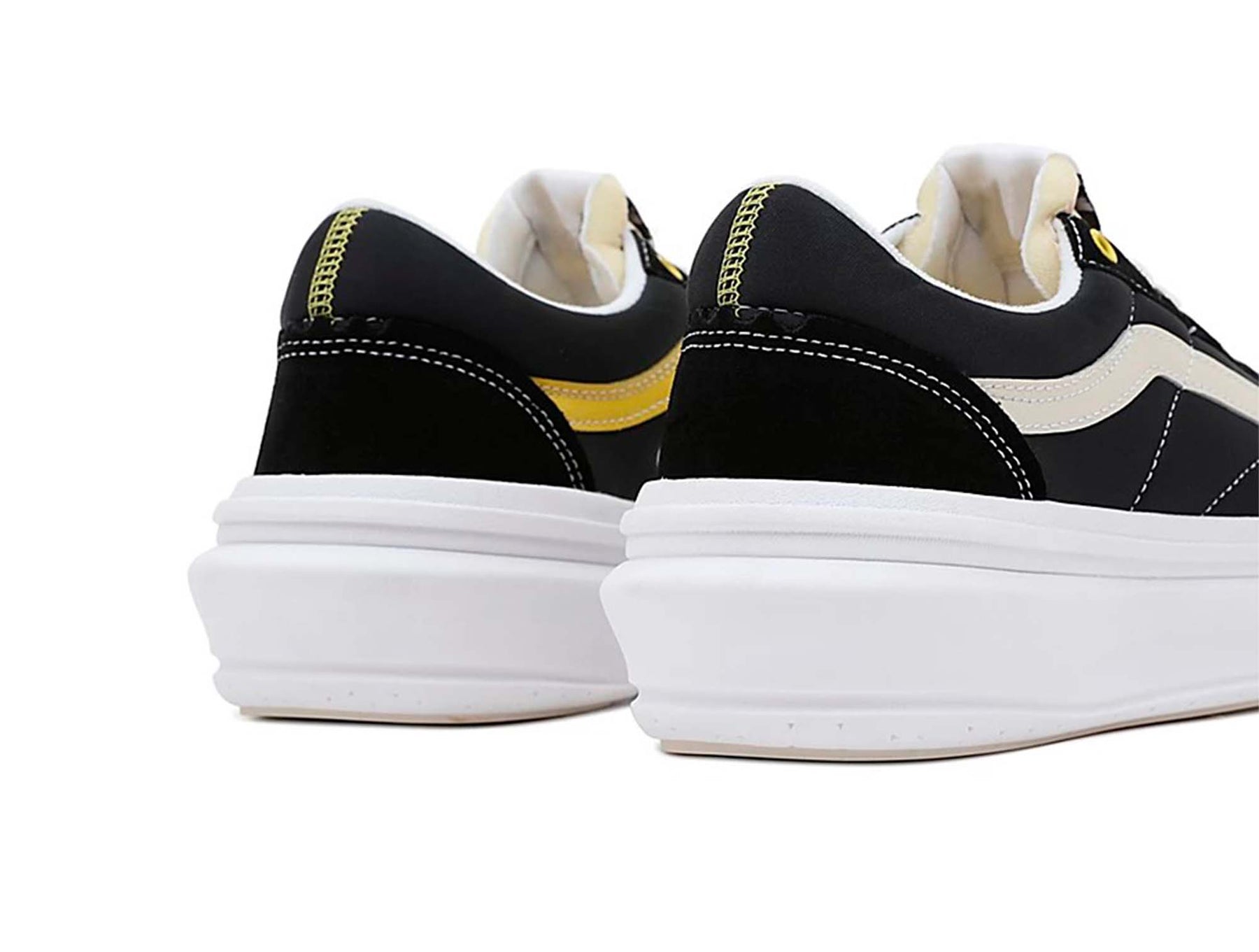 Zapatilla Vans Old Skool Overt Mujer Negro