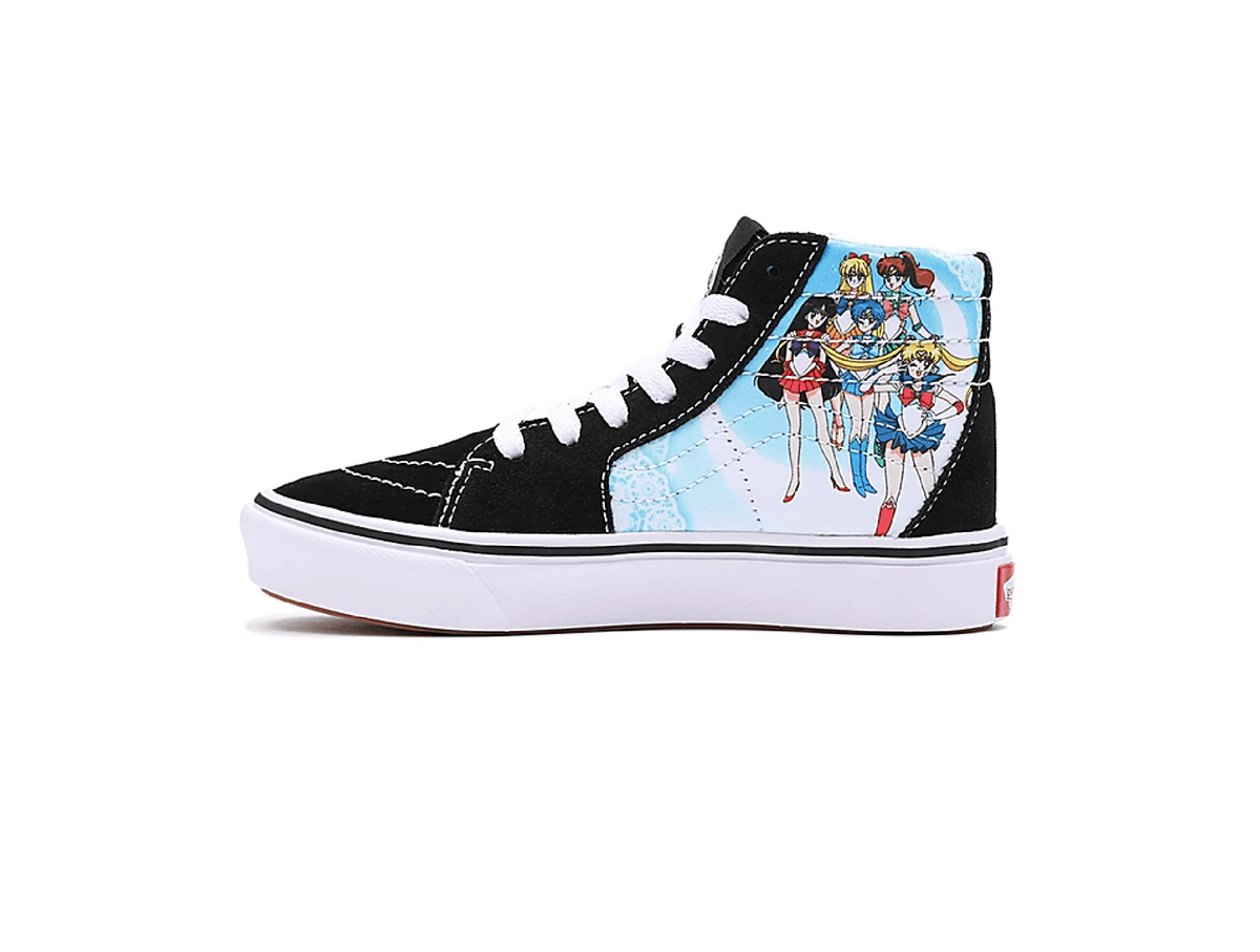 Zapatilla Vans Sailor Moon Comfycush Sk8-Hi Junior Negro