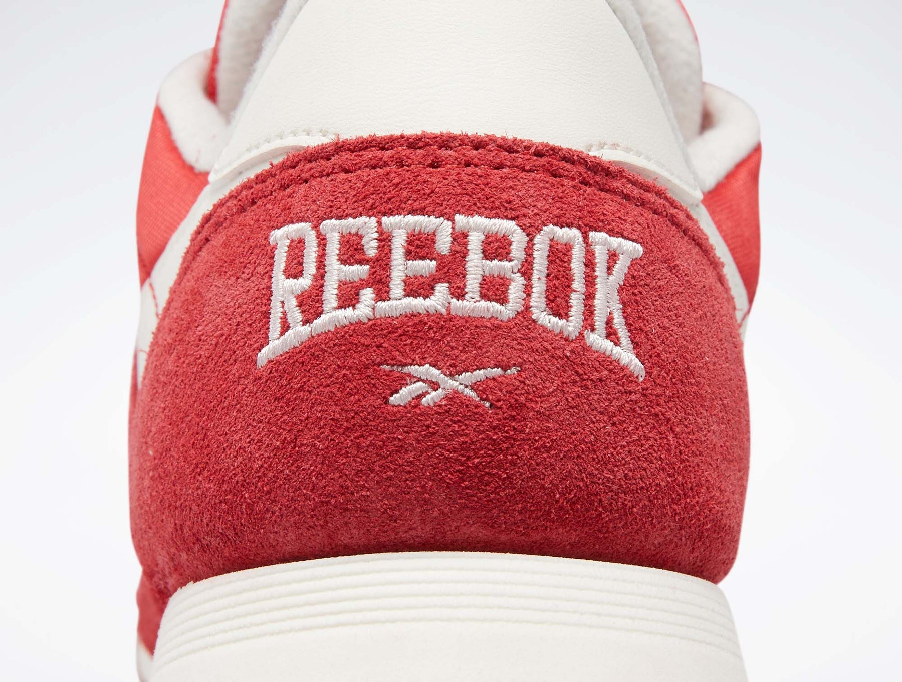 Zapatilla Reebok Cl Nylon Mujer Rojo