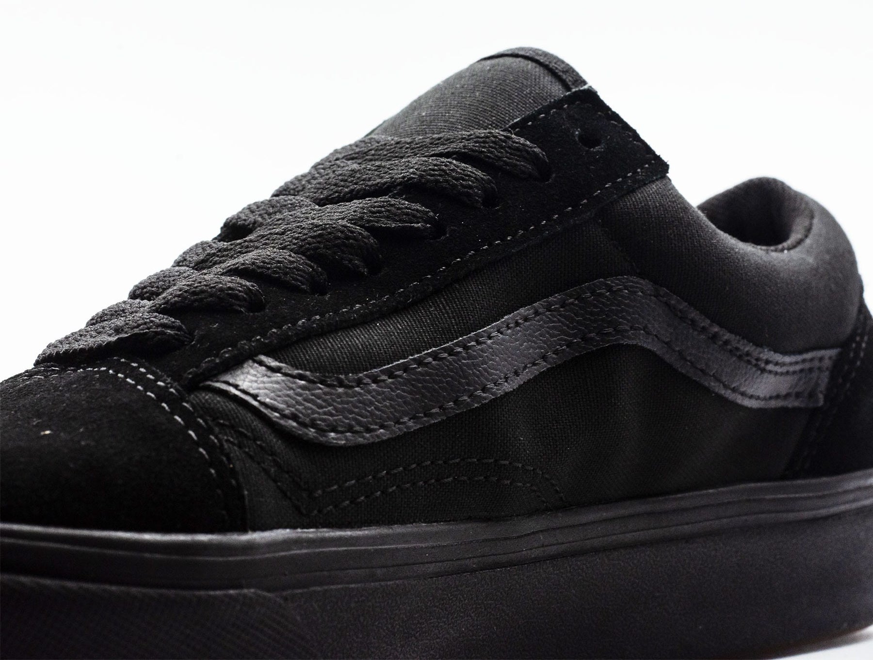 Zapatilla Vans Old Skool Comfycush Cadete Negro