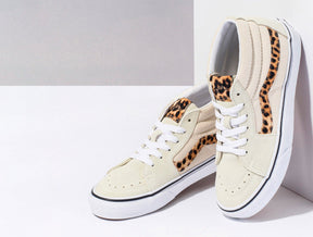 Zapatilla VaNS Sk8-Mid Mujer Beige