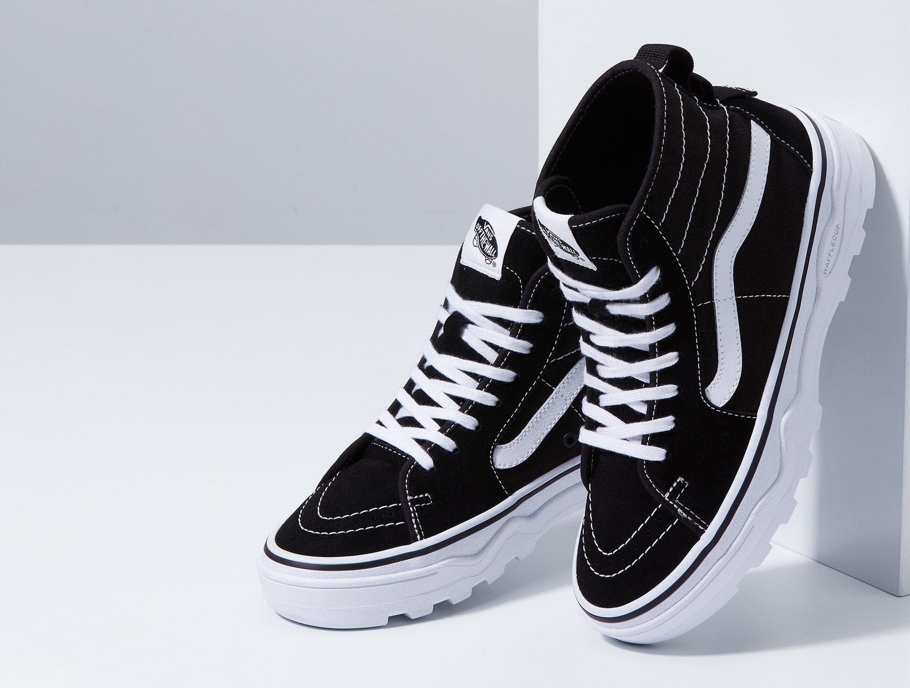Zapatilla Vans Sentry Sk8-Hi Wc Mujer Negro