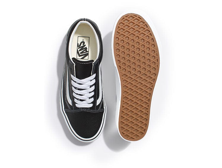 Zapatilla Vans Old Skool Stackform Cuero Mujer Negro