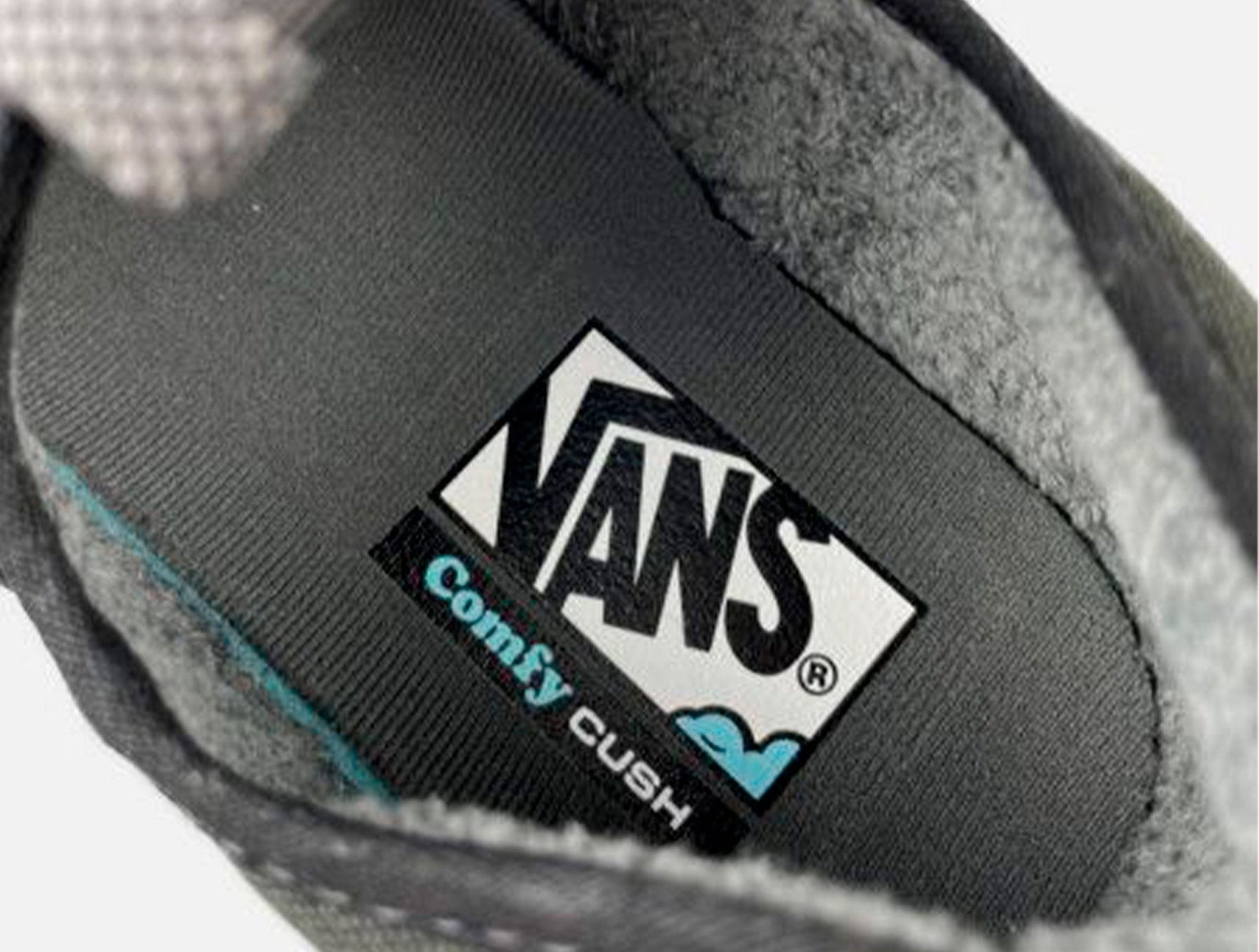 Zapatilla Vans Shiki Slipper Cc Adv Mujer Negro
